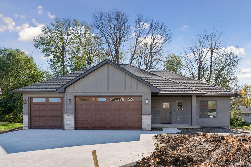1239 Bellflower Lane, Owatonna, MN 55060 — exterior