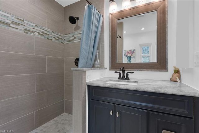 2533 SW 26th AVE, Cape Coral, FL 33914