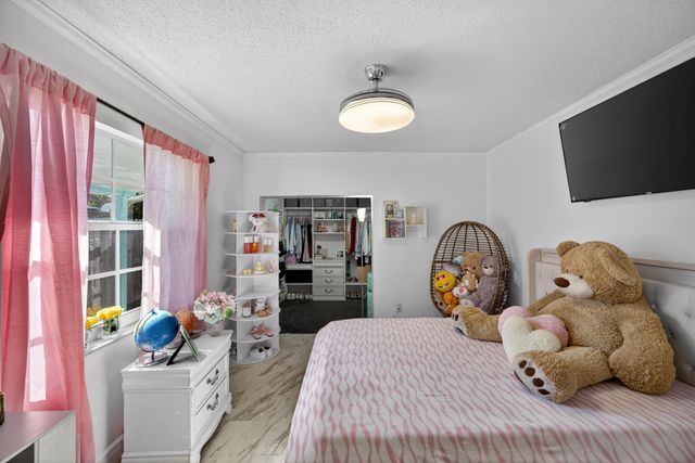 1020 Avon Road, West Palm Beach, FL 33401