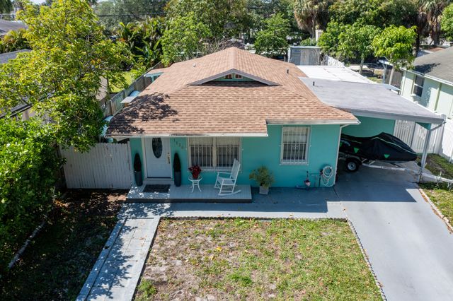 1020 Avon Road, West Palm Beach, FL 33401