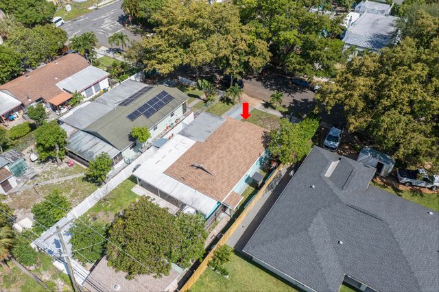 1020 Avon Road, West Palm Beach, FL 33401