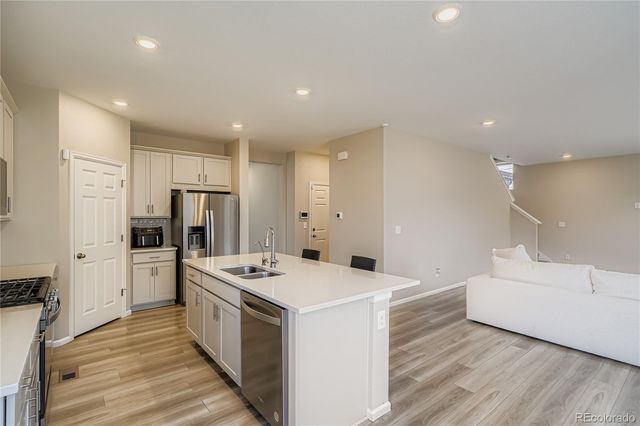 9148 Salida Street, Commerce City, CO 80022