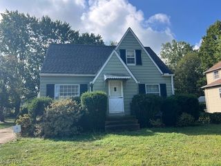 19400 Meredith Avenue, Euclid, OH 44119