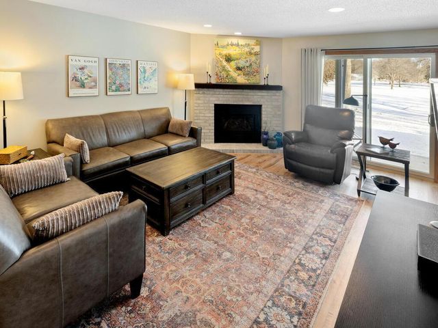 14432 Fairway Drive 172, Eden Prairie, MN 55344