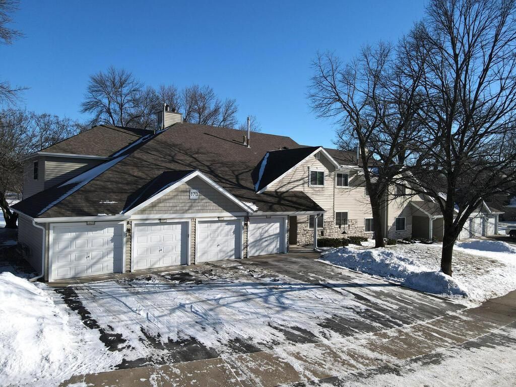 14432 Fairway Drive 172, Eden Prairie, MN 55344