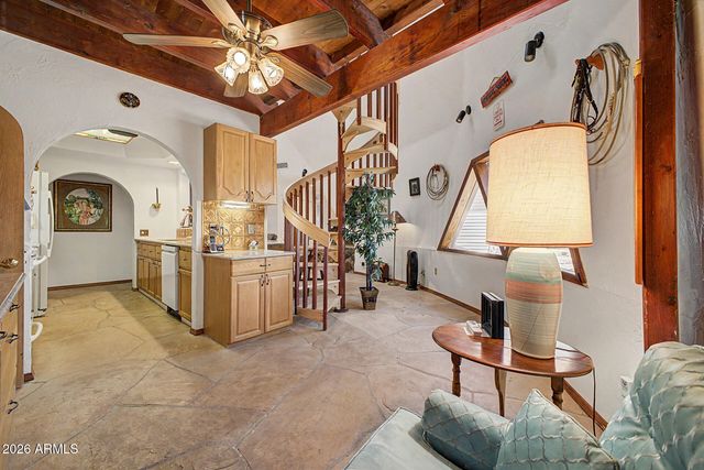 49631 N 27TH Avenue, New River, AZ 85087