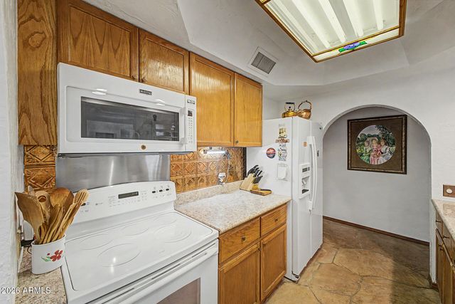 49631 N 27TH Avenue, New River, AZ 85087