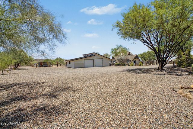 49631 N 27TH Avenue, New River, AZ 85087