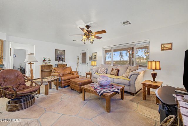 49631 N 27TH Avenue, New River, AZ 85087