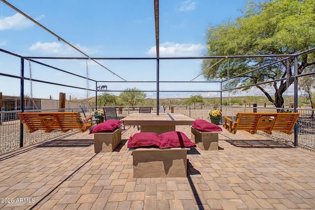 49631 N 27TH Avenue, New River, AZ 85087