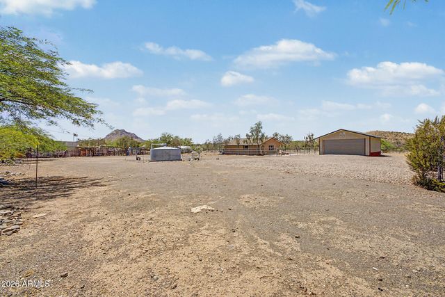 49631 N 27TH Avenue, New River, AZ 85087