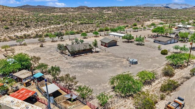 49631 N 27TH Avenue, New River, AZ 85087