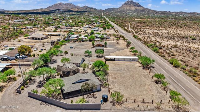 49631 N 27TH Avenue, New River, AZ 85087