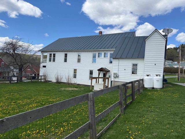 374 Corinth-Topsham Road, Topsham, VT 05076