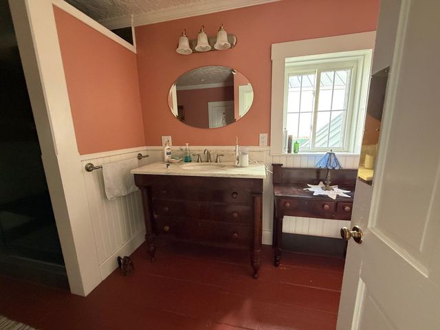374 Corinth-Topsham Road, Topsham, VT 05076