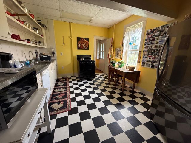374 Corinth-Topsham Road, Topsham, VT 05076