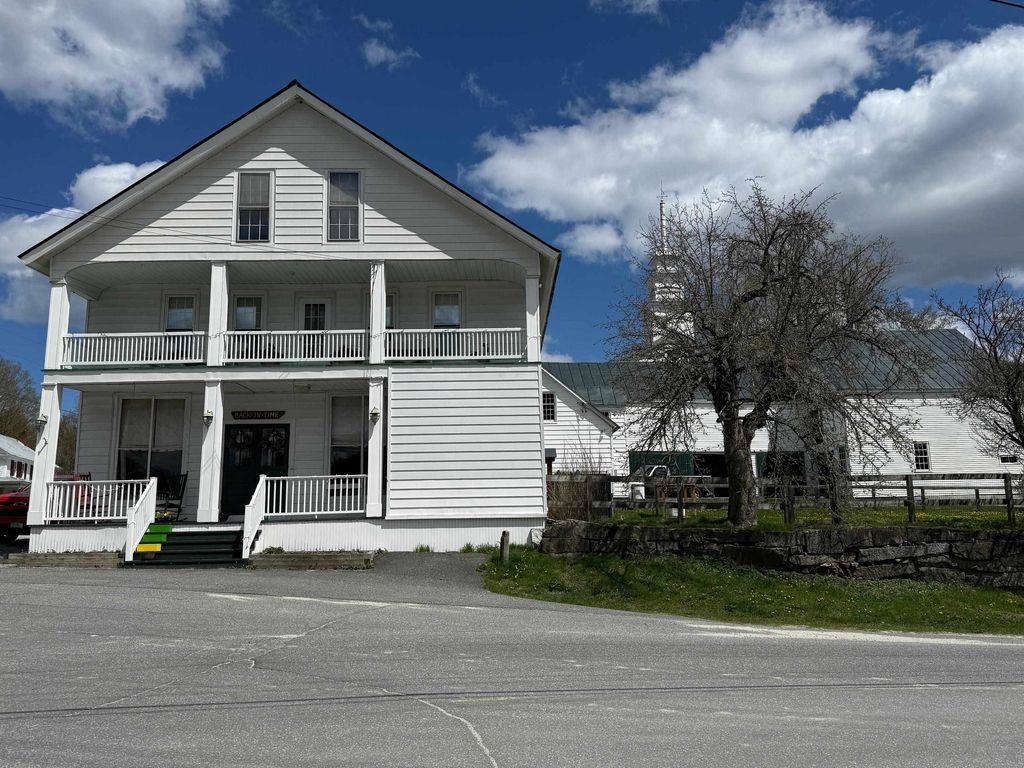 374 Corinth-Topsham Road, Topsham, VT 05076