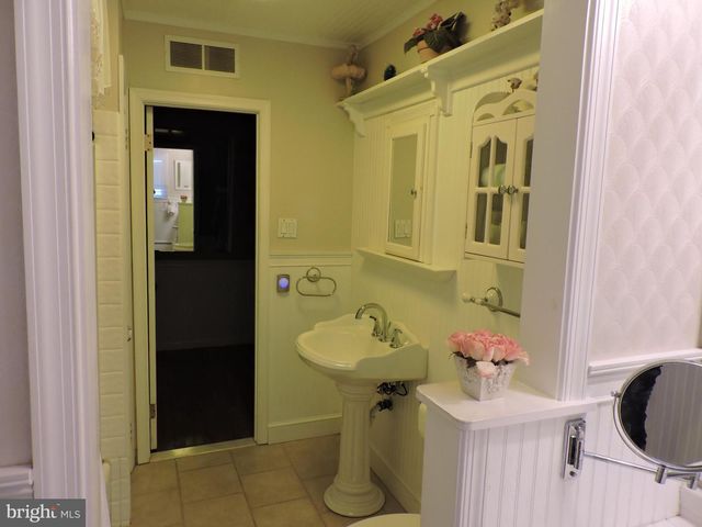 55 CHESTNUT DR, Richboro, PA 18954