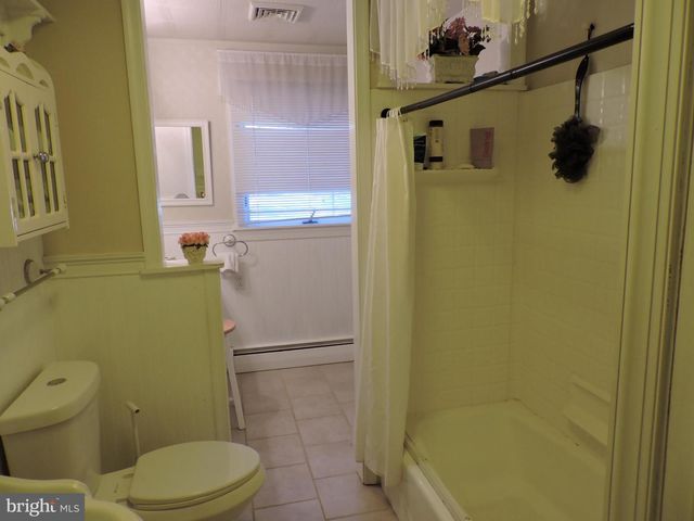 55 CHESTNUT DR, Richboro, PA 18954