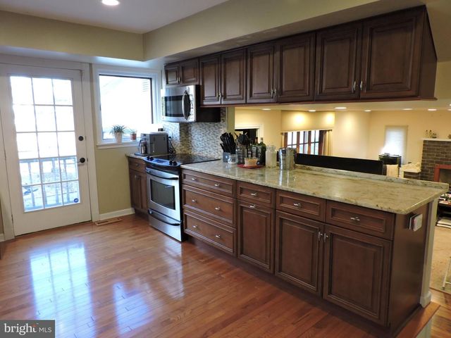 55 CHESTNUT DR, Richboro, PA 18954