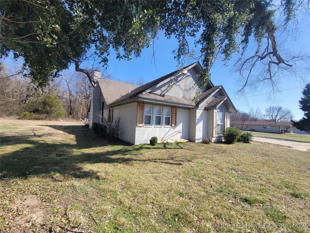 114245 S 4172 Road, Checotah, OK 74426