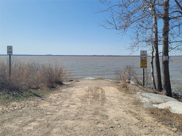 114245 S 4172 Road, Checotah, OK 74426