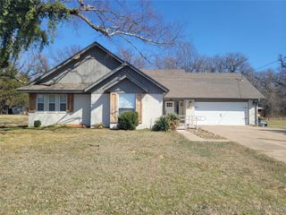 114245 S 4172 Road, Checotah, OK 74426