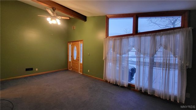 1185 Mineral Springs Road, West Seneca, NY 14224