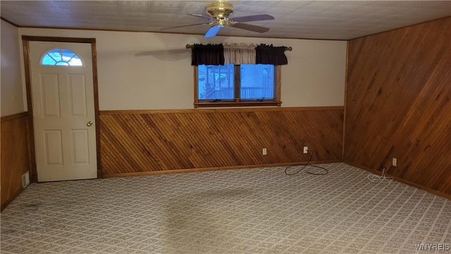 1185 Mineral Springs Road, West Seneca, NY 14224