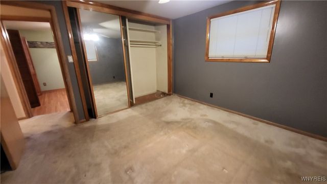 1185 Mineral Springs Road, West Seneca, NY 14224