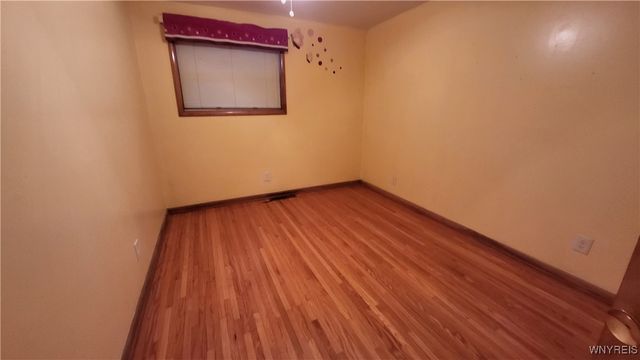 1185 Mineral Springs Road, West Seneca, NY 14224