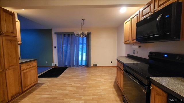 1185 Mineral Springs Road, West Seneca, NY 14224