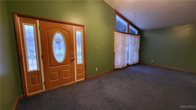 1185 Mineral Springs Road, West Seneca, NY 14224