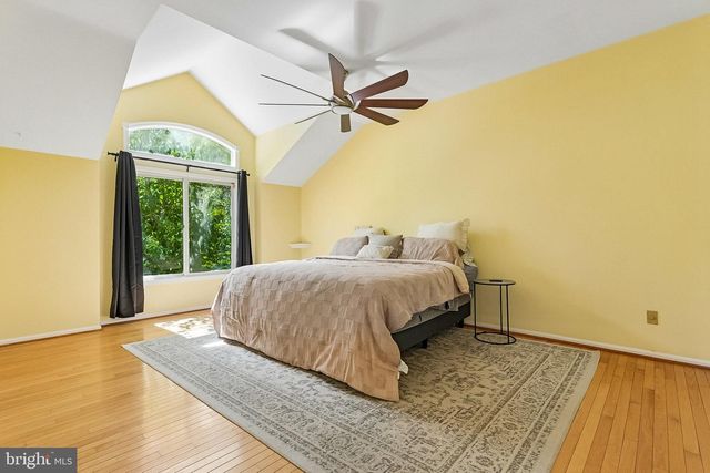 112 KINGSLAND CIR, South Brunswick, NJ 08852