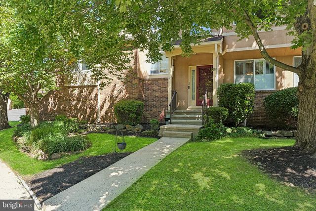 112 KINGSLAND CIR, South Brunswick, NJ 08852