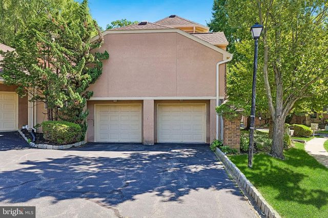 112 KINGSLAND CIR, South Brunswick, NJ 08852