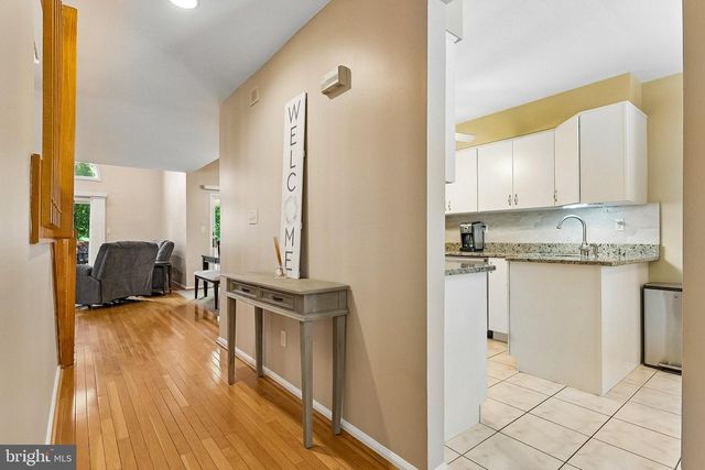 112 KINGSLAND CIR, South Brunswick, NJ 08852