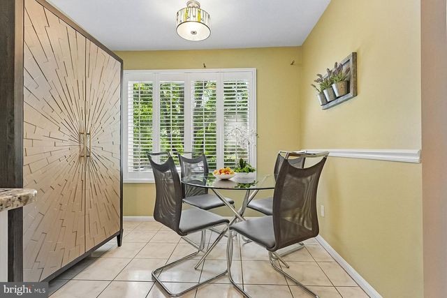 112 KINGSLAND CIR, South Brunswick, NJ 08852