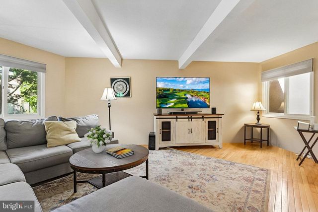 112 KINGSLAND CIR, South Brunswick, NJ 08852