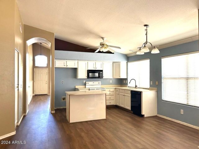 1801 E TOLEDO Street, Gilbert, AZ 85295