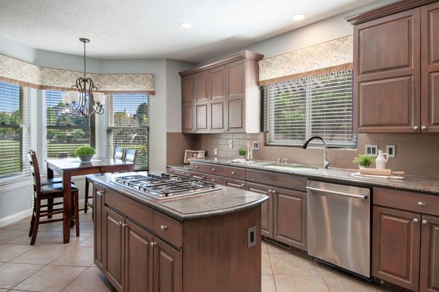 11216 Los Lagos NE, Albuquerque, NM 87111