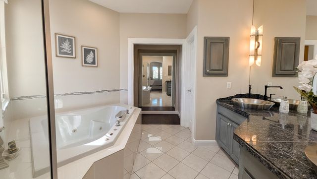 11216 Los Lagos NE, Albuquerque, NM 87111