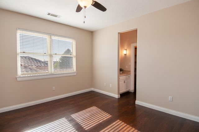11216 Los Lagos NE, Albuquerque, NM 87111