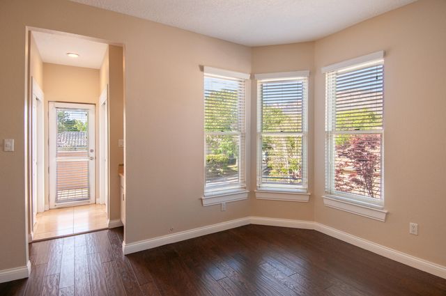 11216 Los Lagos NE, Albuquerque, NM 87111
