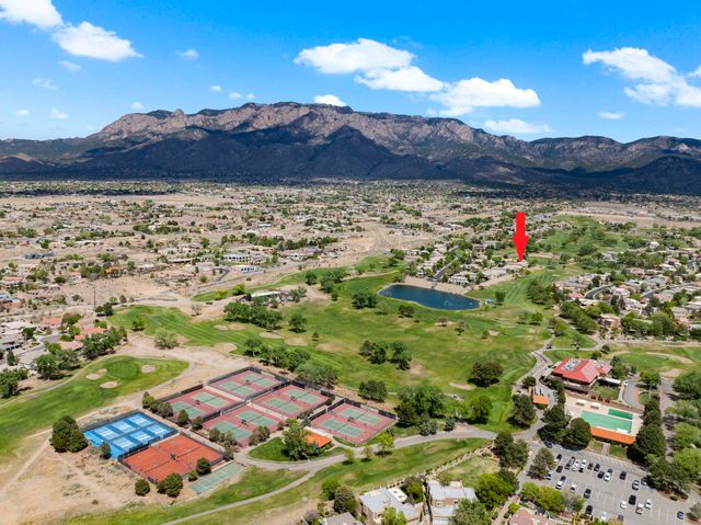 11216 Los Lagos NE, Albuquerque, NM 87111