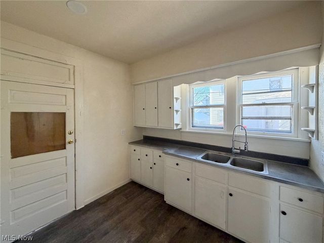 1317 Plum Street, Steubenville, OH 43952