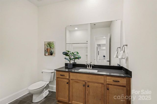 131 High Lake Drive, Statesville, NC 28677