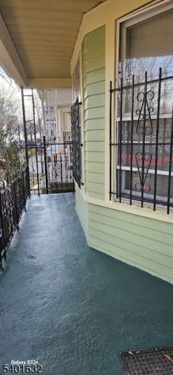 212 3Rd St, Newark City, NJ 07107 — photo 2