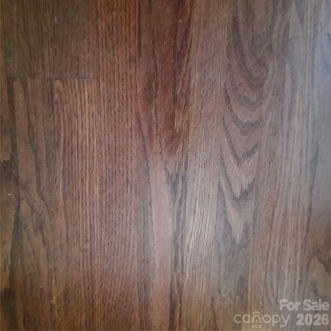 121 Ohara Circle, Hendersonville, NC 28739