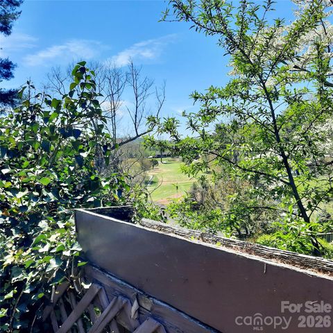 121 Ohara Circle, Hendersonville, NC 28739